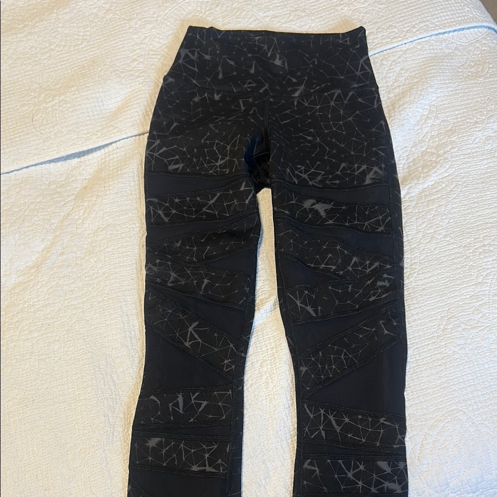 Lululemon Athletica constellation cropped Black Leggings
